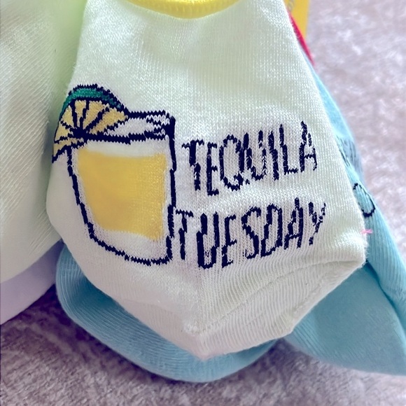 Brand New HUE 7-Pack Sock of the Day Colorful Cocktail Drink Liner Socks No Show - Picture 7 of 16